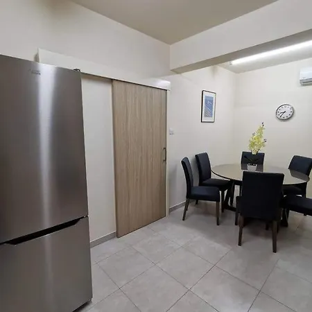 Apartament Tony's Boutique Larnaca